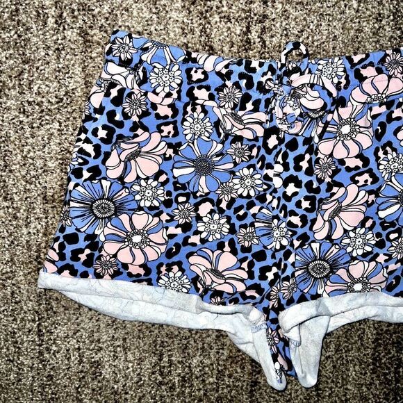 Ivory Ella Women's Elephant Blue Floral Sweatshorts - Picture 5 of 5